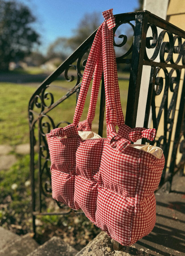 Quilted cloud bag ☁️ Original (10.5” x 15”) — $80 XL (14” x 21”) — $100 Custom fabric options available